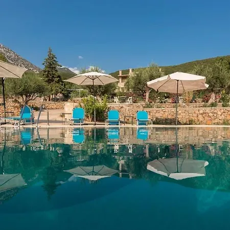 Needa's - Retreat By The Pool Σπίτι διακοπών