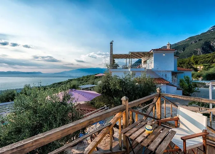 בית נופש Needa's - Retreat By The Pool