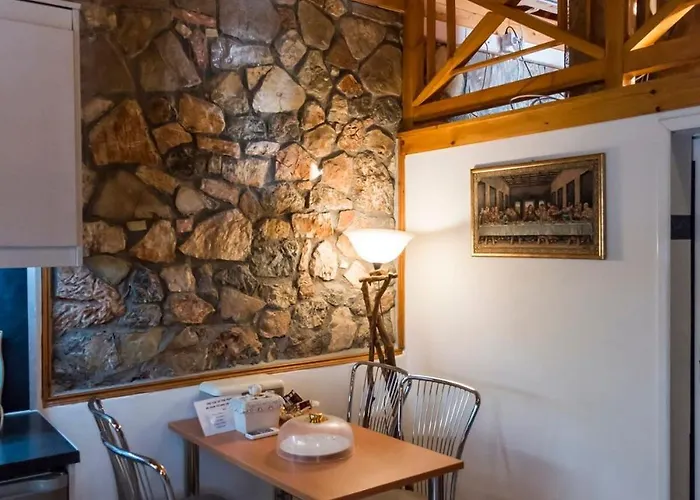 Needa's - Retreat By The Pool * קלמאטה